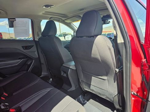 Certified 2025 Subaru Crosstrek 2.0i Premium AWD/4WD image 12