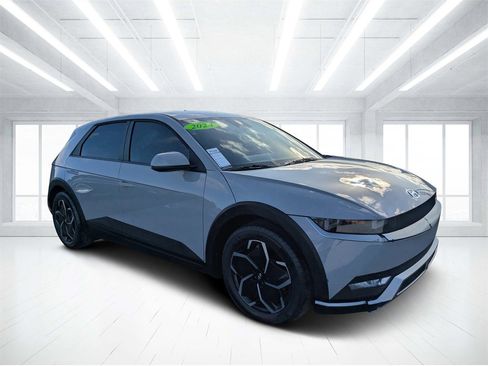 Used 2024 Hyundai Ioniq 5 SEL image 1