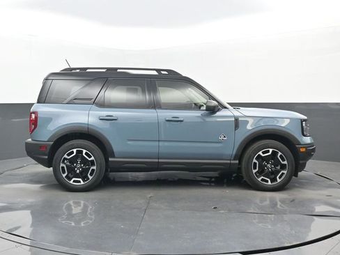 Used 2022 Ford Bronco Sport Outer Banks w/ Tech Package image 2