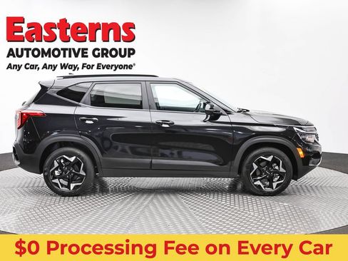 Used 2025 Kia Seltos S FWD image 4