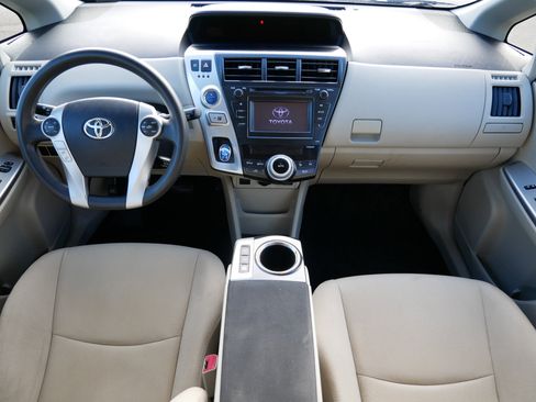 Used 2013 Toyota Prius V Two image 9