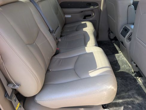 Used 2003 Chevrolet Avalanche 2WD image 14