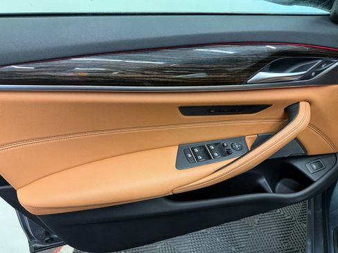 Used 2022 BMW 530i xDrive w/ Premium Package image 22