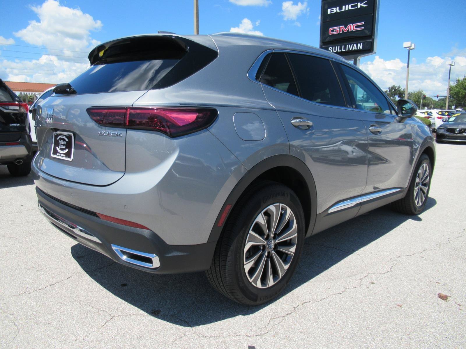 Used 2025 Buick Envision Preferred AWD/4WD image 7