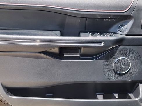 Used 2023 Ford Expedition Limited RWD image 22