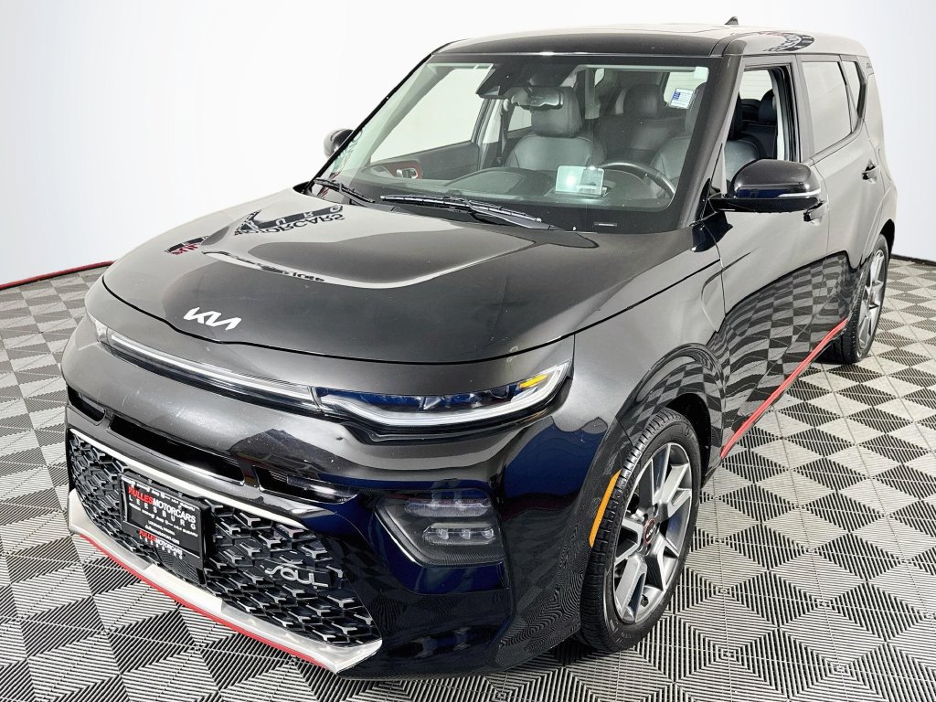 Used 2022 Kia Soul Turbo FWD image 3
