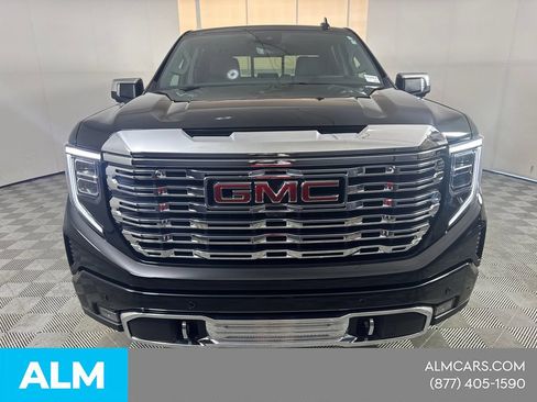 Used 2022 GMC Sierra 1500 Denali w/ Denali Reserve Package AWD/4WD image 2