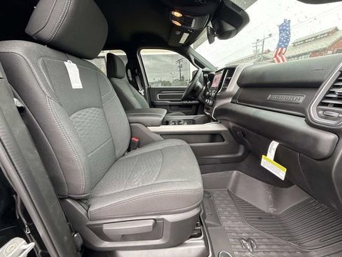 New 2026 RAM 2500 Big Horn AWD/4WD image 40