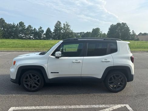 Used 2020 Jeep Renegade Altitude FWD image 4