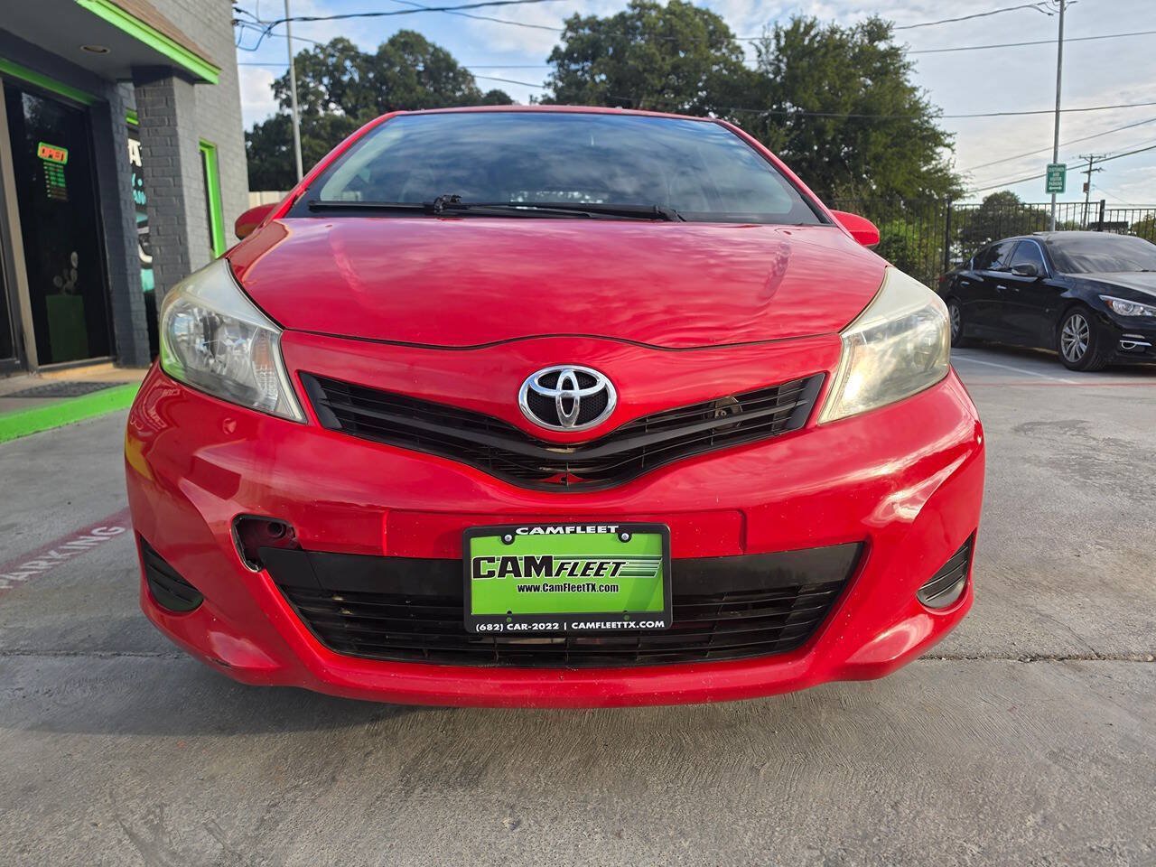 Used 2013 Toyota Yaris L FWD image 7