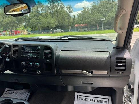 Used 2010 Chevrolet Silverado 2500 LT image 19