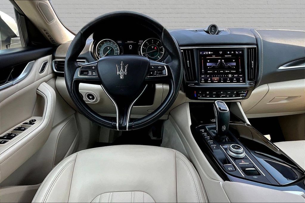 Used 2022 Maserati Levante Modena AWD/4WD image 8