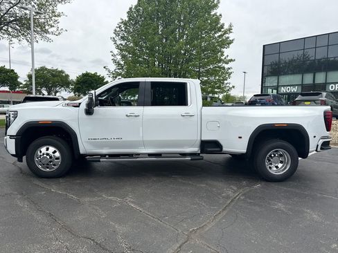 New 2026 GMC Sierra 3500 Denali w/ Denali Reserve Package AWD/4WD image 6