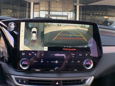 Used 2026 Lexus RX 450h AWD image 17