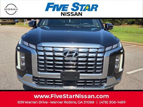 Used 2023 Hyundai Palisade Calligraphy AWD/4WD image 2