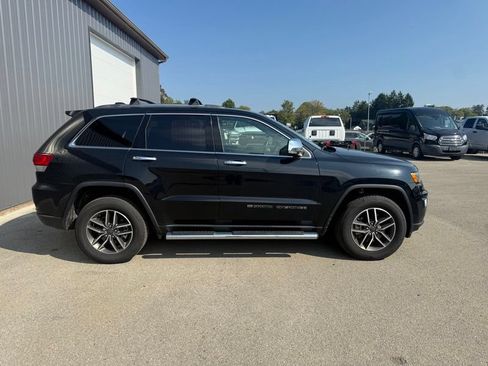 Used 2022 Jeep Grand Cherokee Limited AWD/4WD image 17