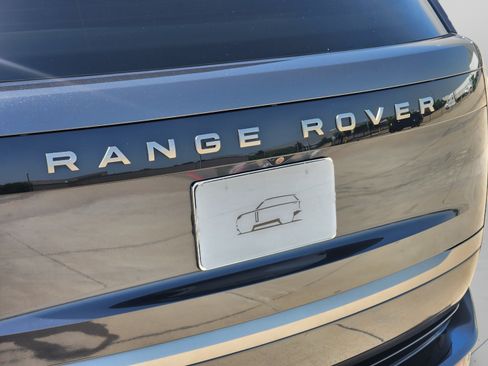 Certified 2024 Land Rover Range Rover SE AWD/4WD image 34
