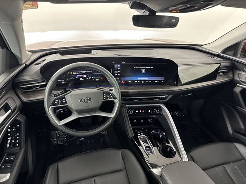Used 2025 Audi Q5 Premium Plus w/ Premium Plus AWD/4WD image 23
