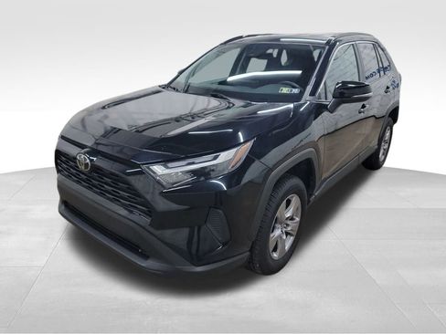 Used 2024 Toyota RAV4 XLE image 3