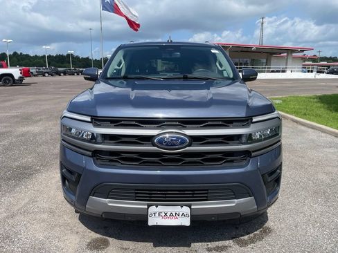 Used 2023 Ford Expedition Max XLT RWD image 3