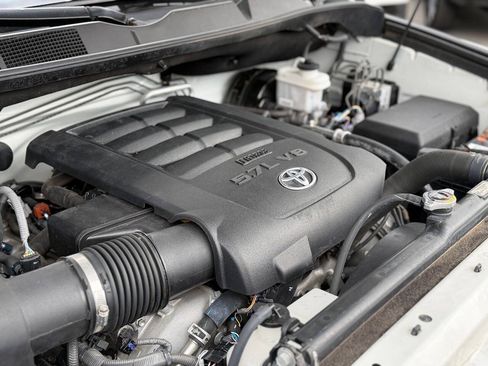 Used 2015 Toyota Sequoia Platinum AWD/4WD image 7