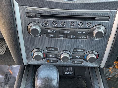 Used 2019 Nissan Pathfinder SL image 23