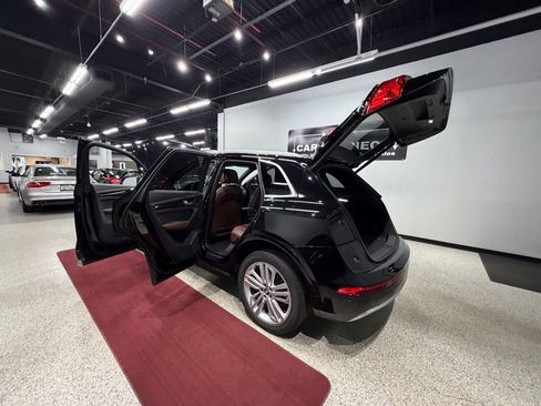 Used 2018 Audi Q5 2.0T Premium Plus w/ Premium Plus Package AWD/4WD image 55
