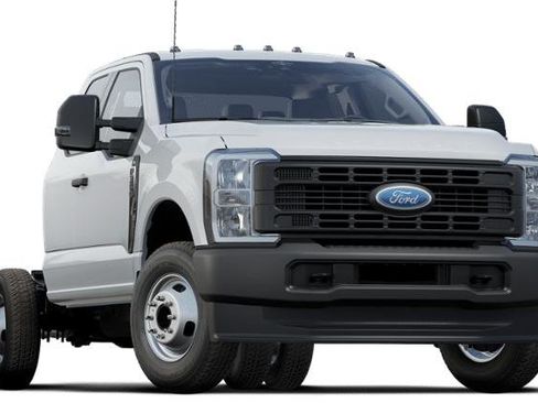 New 2025 Ford F350 XL w/ XL Chrome Package image 26