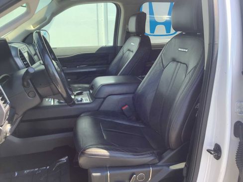 Used 2018 Ford Expedition Max Platinum AWD/4WD image 11