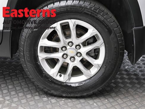 Used 2021 Chevrolet Traverse LT AWD/4WD image 8