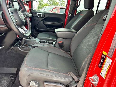 Used 2021 Jeep Gladiator Rubicon AWD/4WD image 7