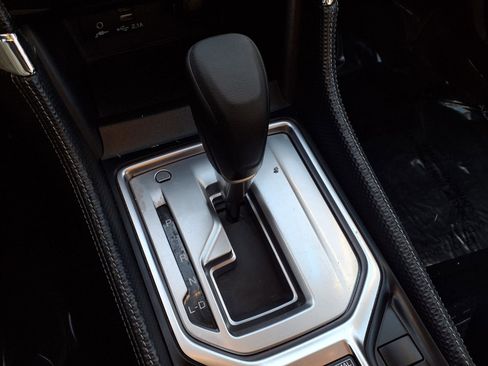 Used 2024 Subaru Forester Premium image 24