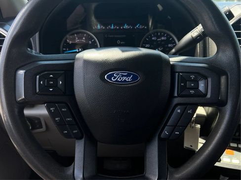 Used 2018 Ford F250 XLT w/ Snow Plow Prep Package AWD/4WD image 22