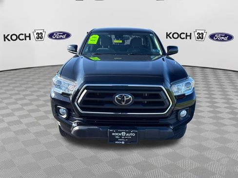 Used 2021 Toyota Tacoma SR5 AWD/4WD image 2