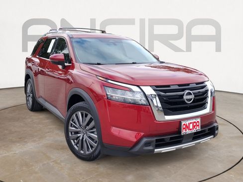 Used 2024 Nissan Pathfinder SL w/ SL Premium Package image 7