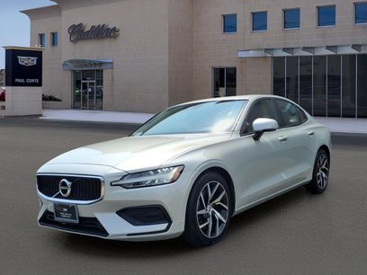 Used 2020 Volvo S60 T6 Momentum