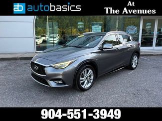 Used 2017 INFINITI QX30 Premium w/ Navigation Package FWD video 1