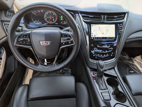 Used 2018 Cadillac CTS V w/ Luxury Package RWD image 18