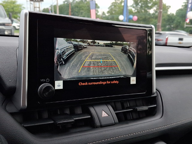 Used 2024 Toyota RAV4 XLE FWD image 18
