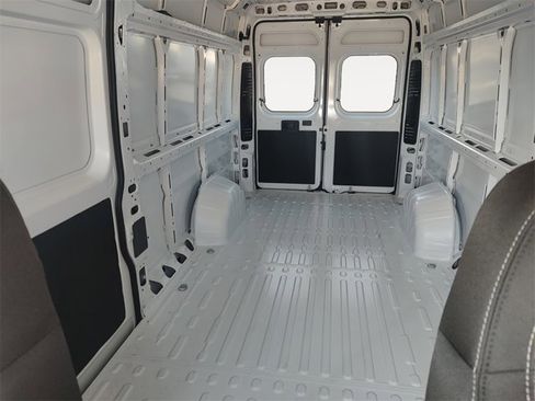 New 2025 RAM ProMaster 3500 w/ Quick Order Package 22G SLT image 13