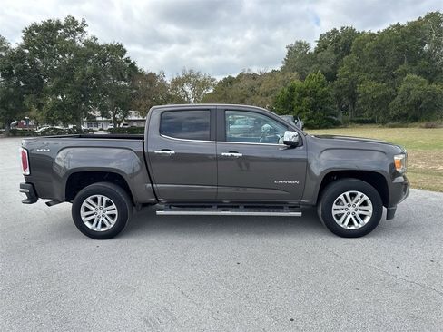 Certified 2019 GMC Canyon SLT w/ Driver Alert Package image 9