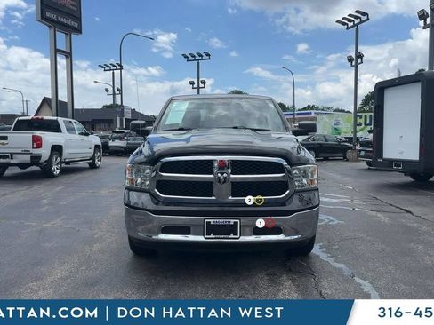 Used 2019 RAM 1500 Classic SLT w/ Luxury Group AWD/4WD image 10