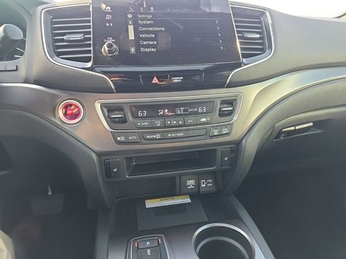 Used 2023 Honda Passport EX-L image 16