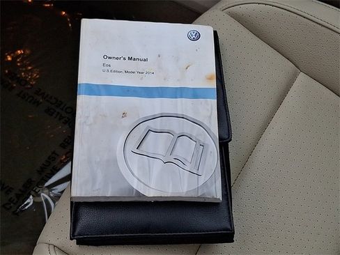 Used 2014 Volkswagen Eos Komfort image 25