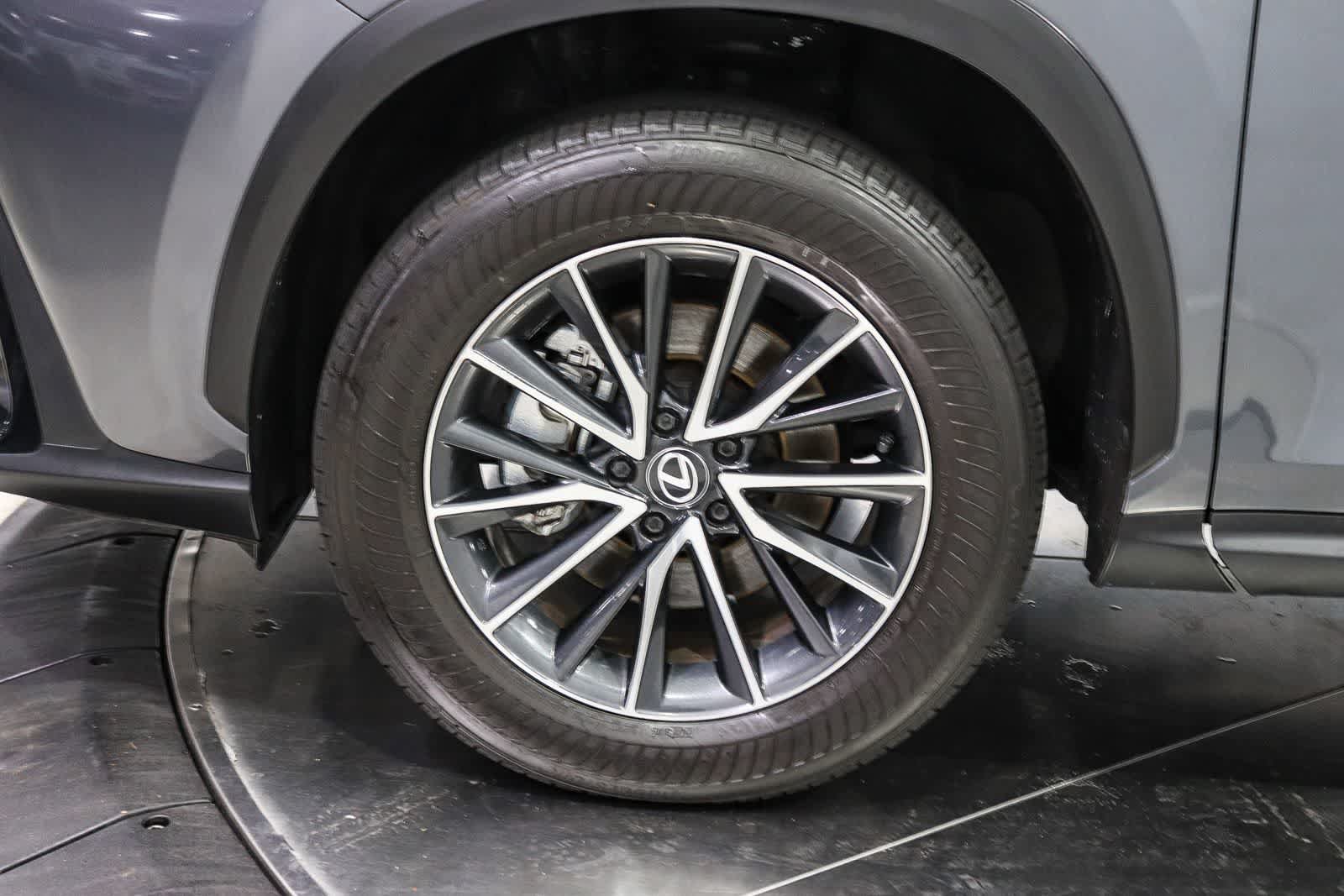 Used 2024 Lexus NX 250 FWD w/ Premium Package image 9