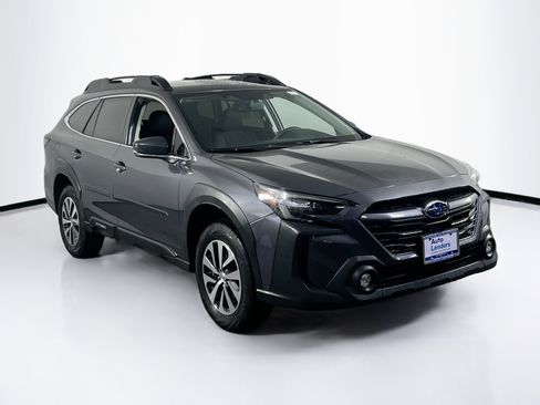 Used 2024 Subaru Outback image 3