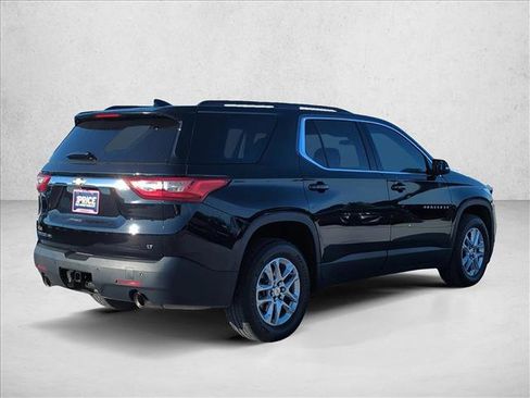 Used 2020 Chevrolet Traverse LT image 5