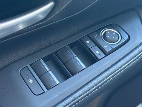 Used 2023 Tesla Model Y Long Range image 13