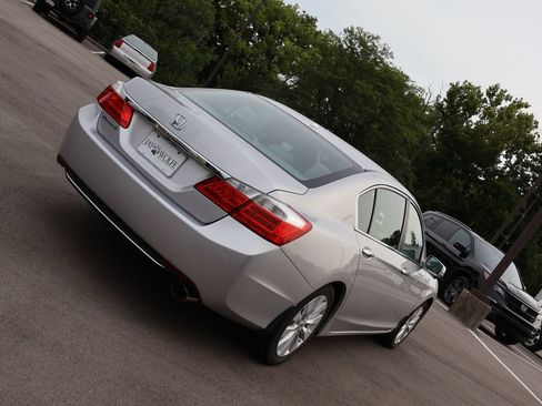 Used 2013 Honda Accord EX-L image 7