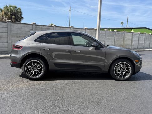 Used 2015 Porsche Macan S image 7